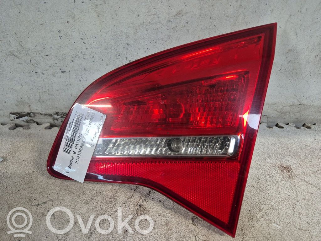 Opel Meriva B Luci posteriori del portellone del bagagliaio 