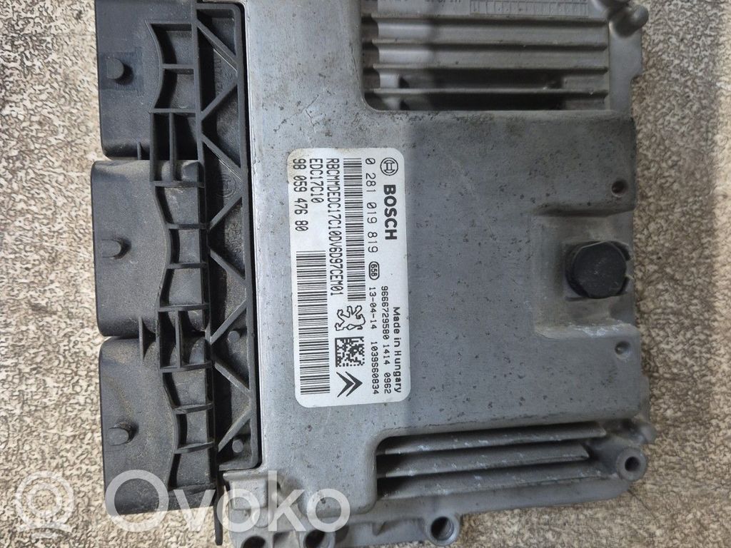 Citroen DS3 Engine control unit/module 