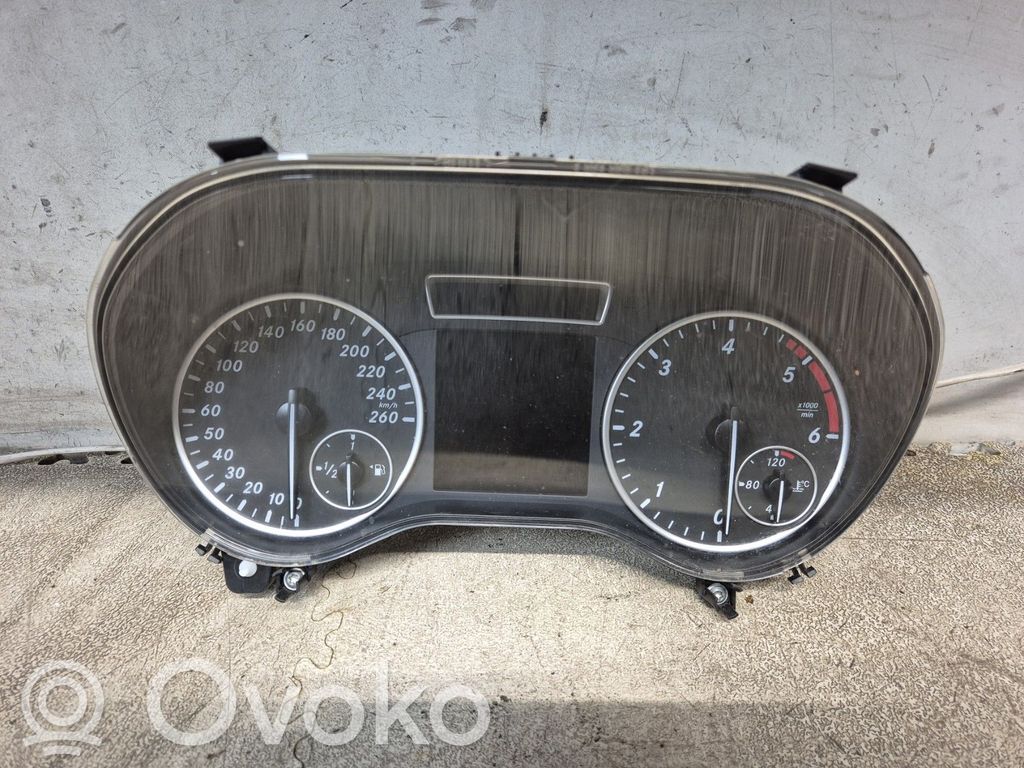 Mercedes-Benz B W246 W242 Vitezometru (grup de instrumente) 