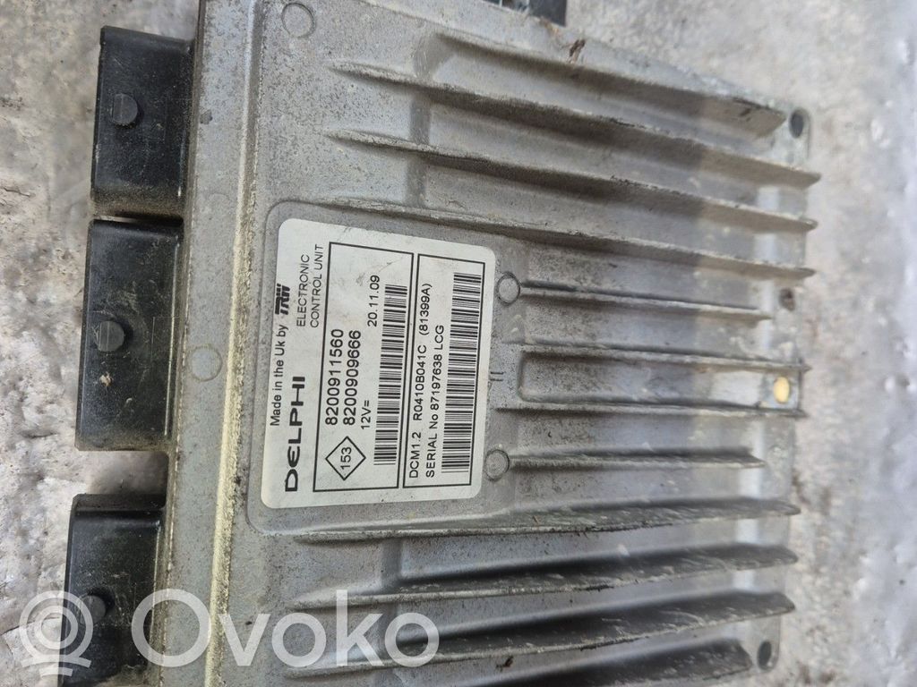 Unidad de control/módulo del motor   8200909666