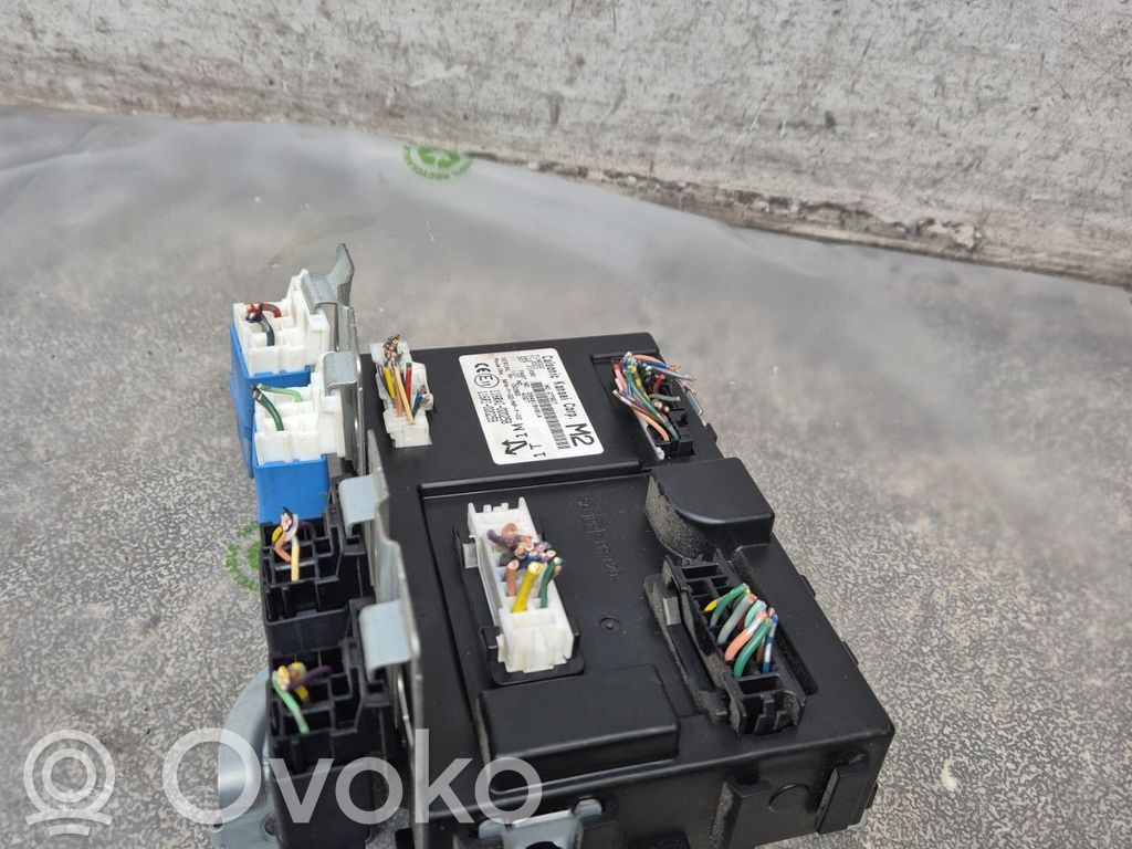 Nissan Juke I F15 Unitate control BSM 