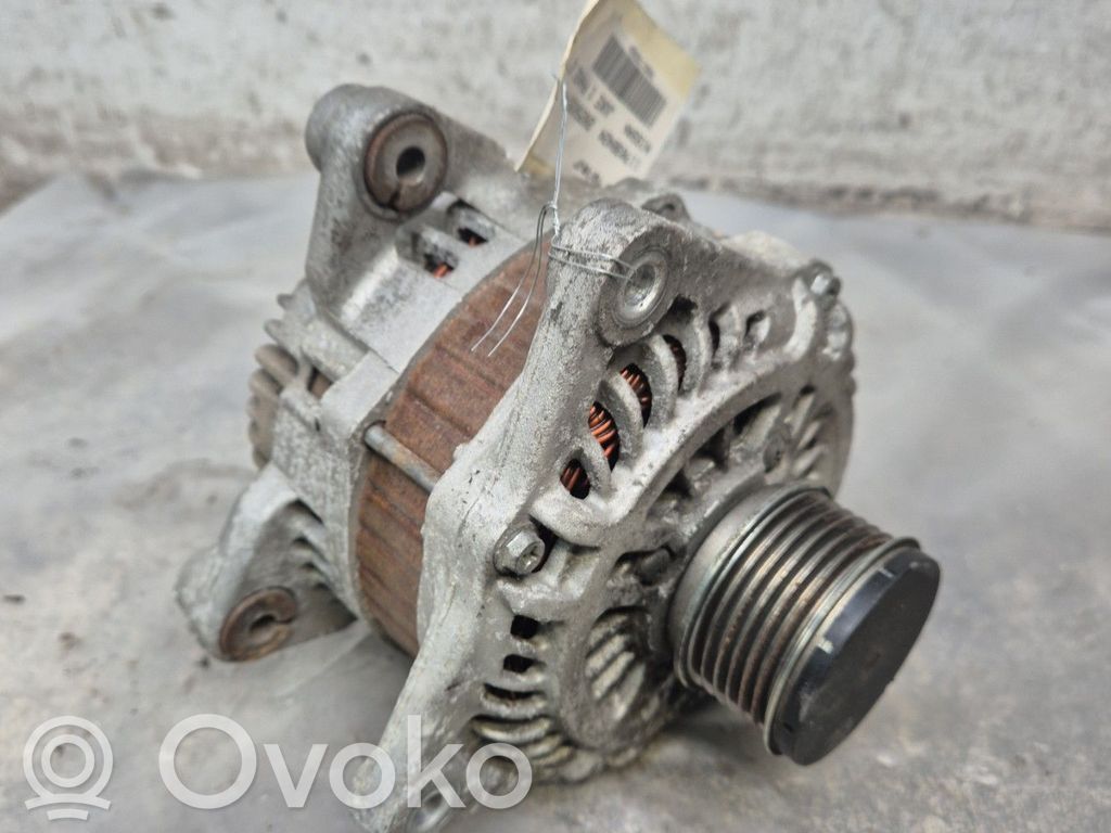 Nissan Juke I F15 Generator/alternator 