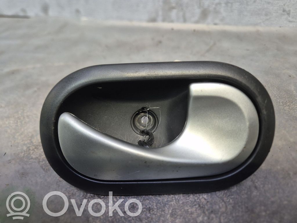 Renault Clio III Innentürgriff Innentüröffner vorne 