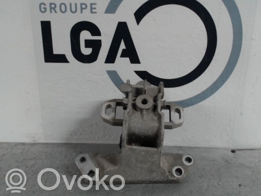 Engine mount bracket   9677163980,HU594484