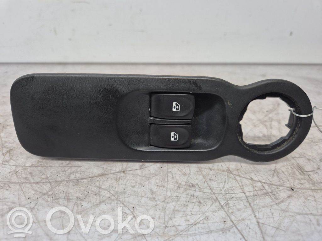 Renault Modus Przyciski szyb 