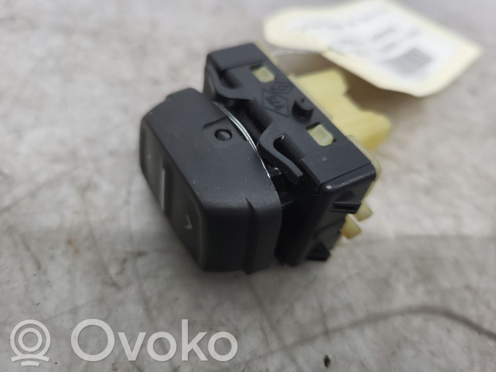 Dacia Sandero Comutator comandă geamuri electrice 