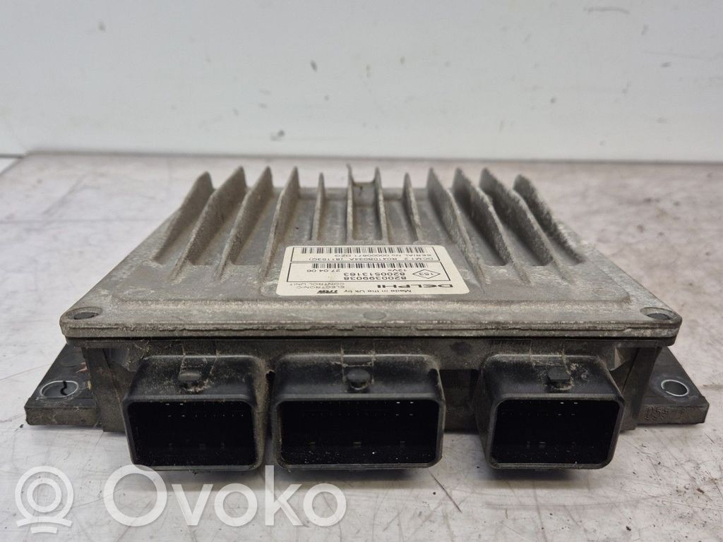 Renault Clio III Motorsteuergerät/-modul 