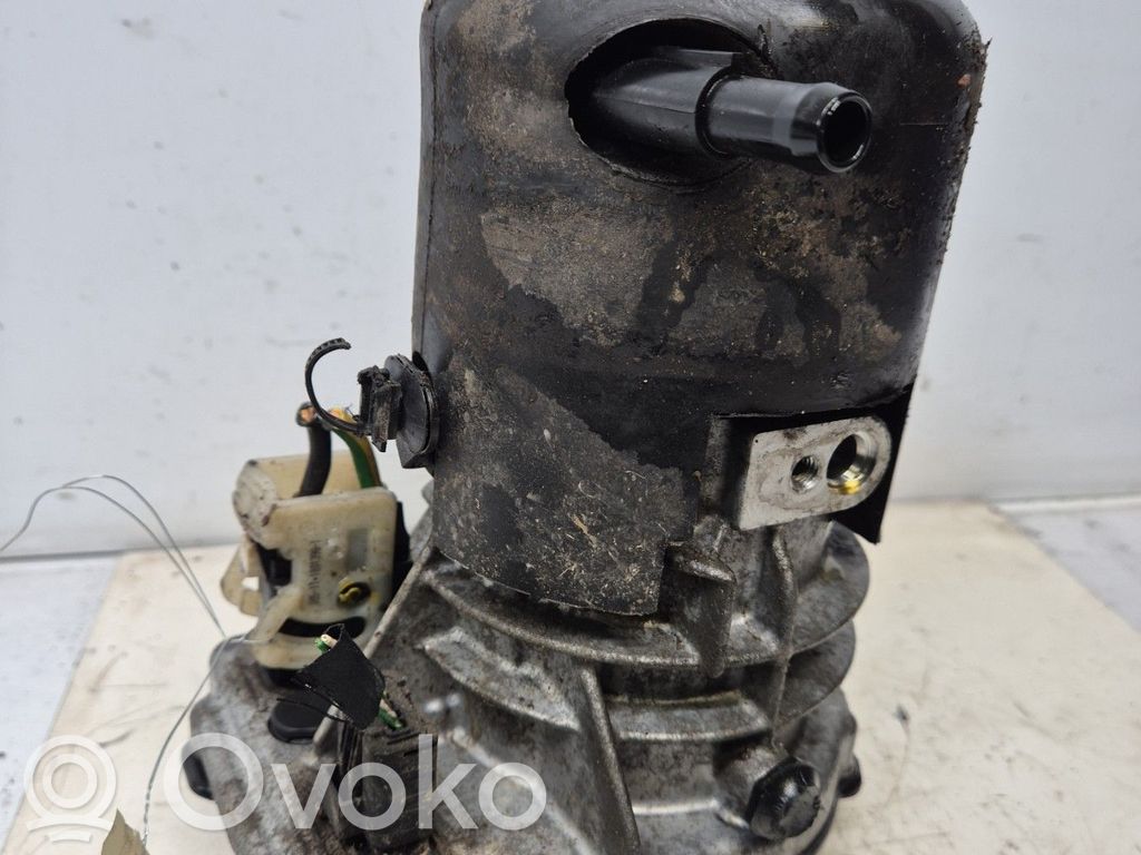 Citroen C5 Vairo stiprintuvo siurblys 