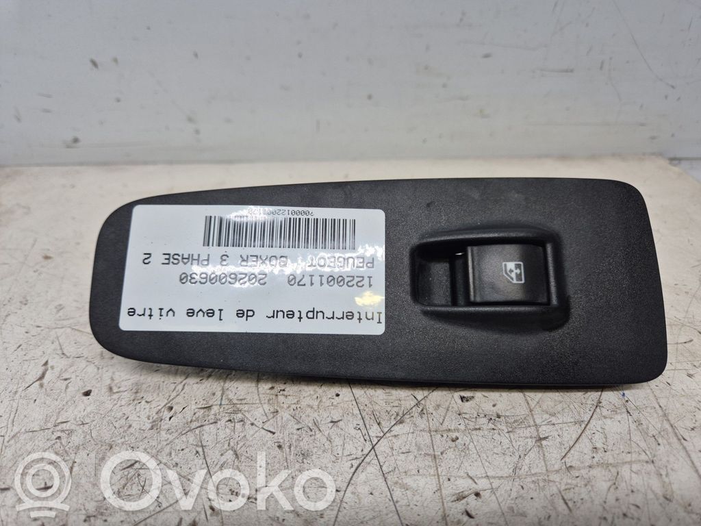 Peugeot Boxer Przyciski szyb