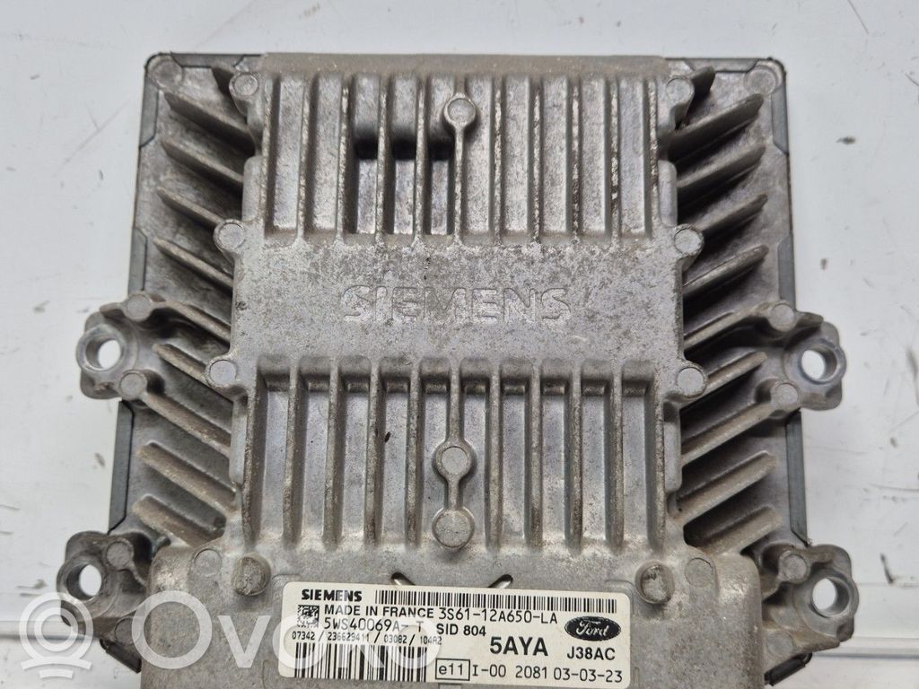 Ford Fiesta Engine control unit/module 