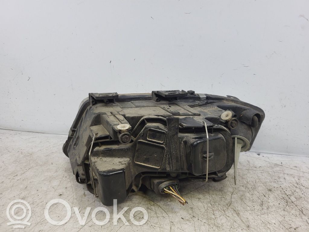 Audi A6 S6 C5 4B Phare frontale 
