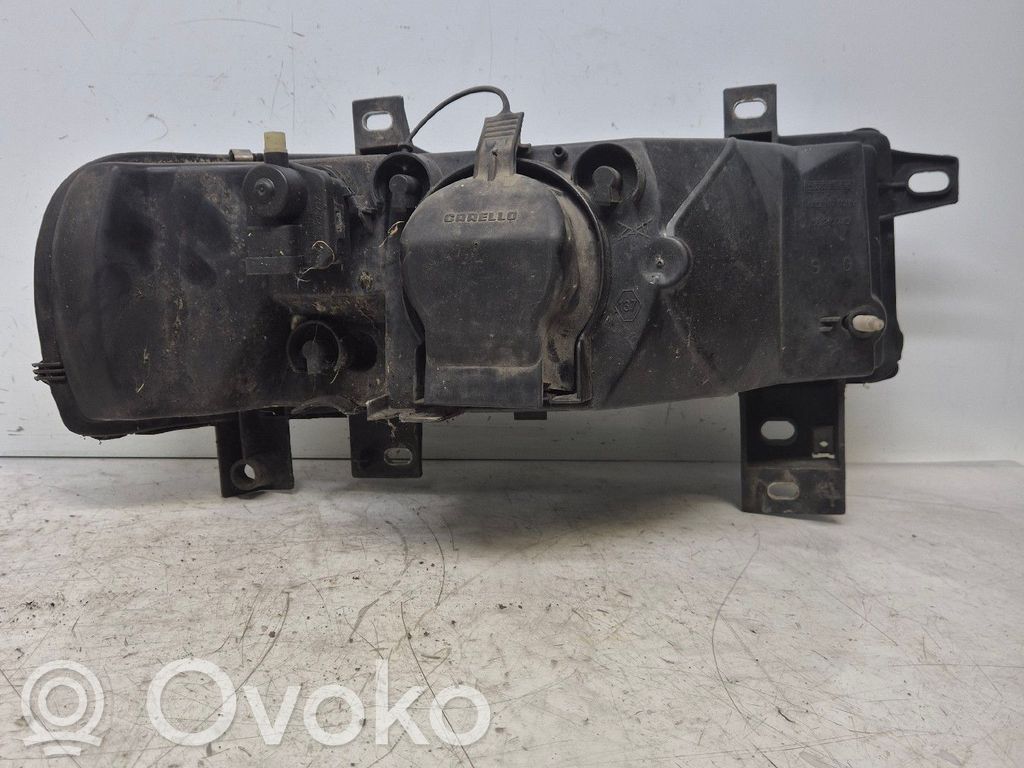 Renault Master II Headlight/headlamp 