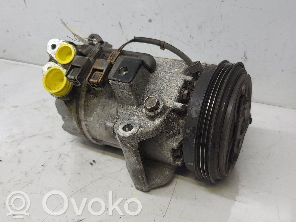 Renault Twingo III Kompresor / Sprężarka klimatyzacji A/C 