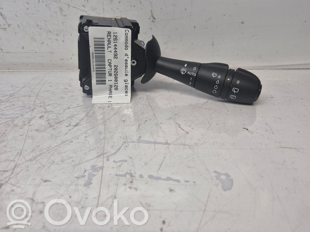 Renault Captur Wiper control stalk 