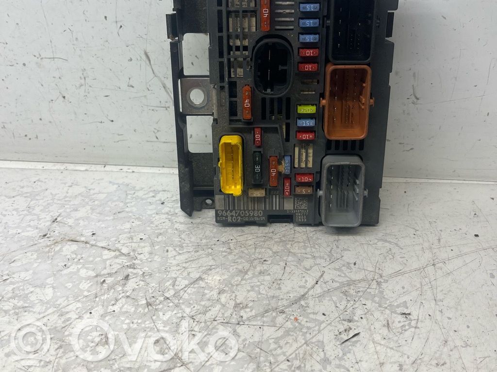 Peugeot 3008 I BSM Control unit 