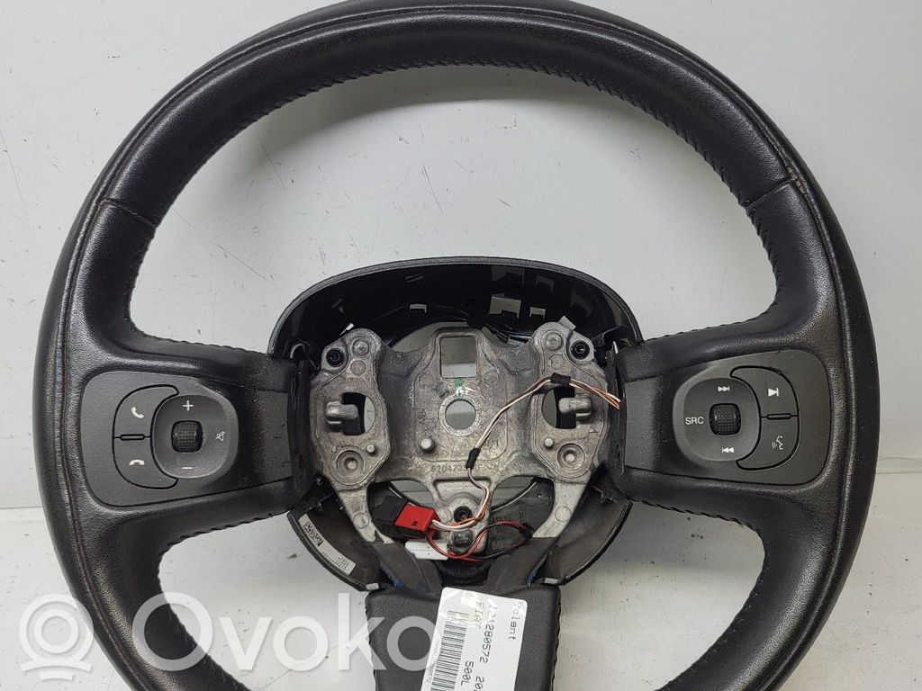 Fiat 500L Ohjauspyörä 