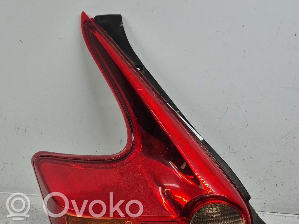 Nissan Juke I F15 Lampă spate în caroserie 