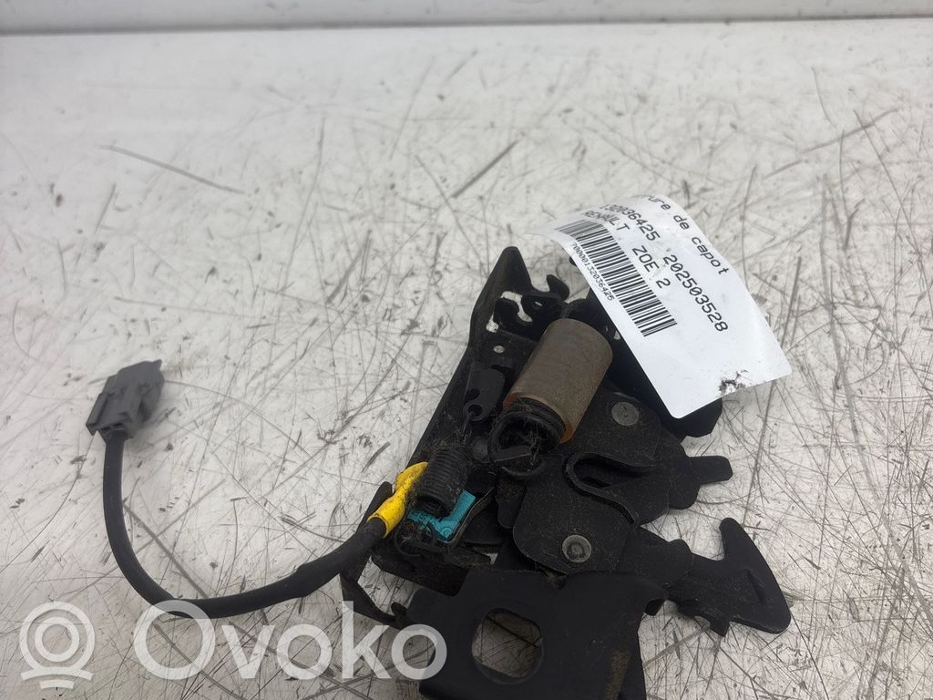 Renault Zoe Konepellin lukituksen vastakappale