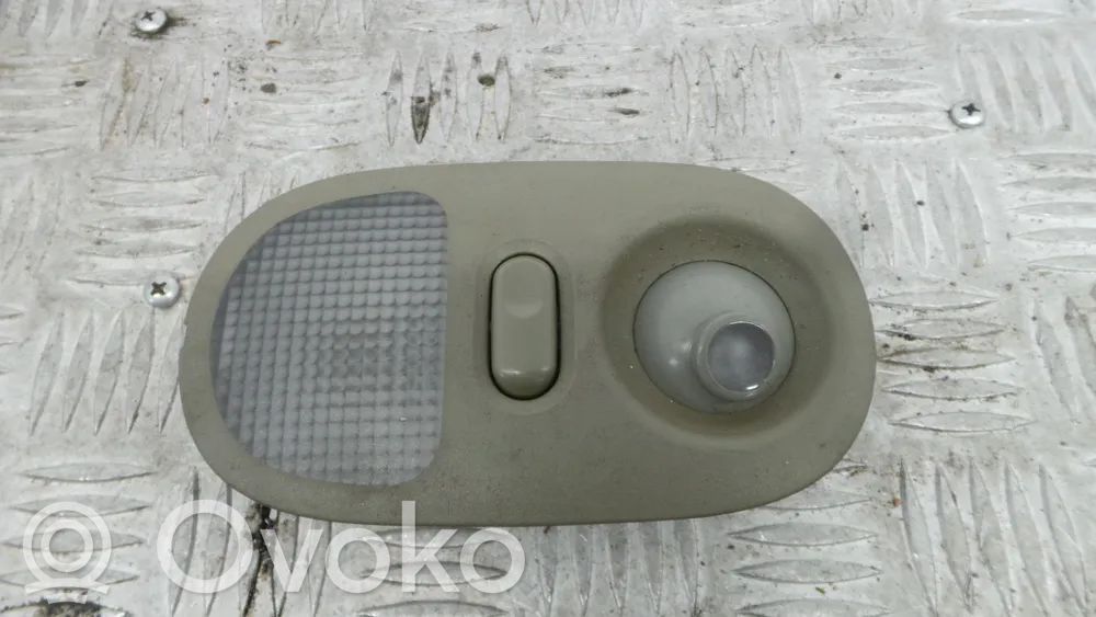 Renault Clio II Luz del asiento delantero 