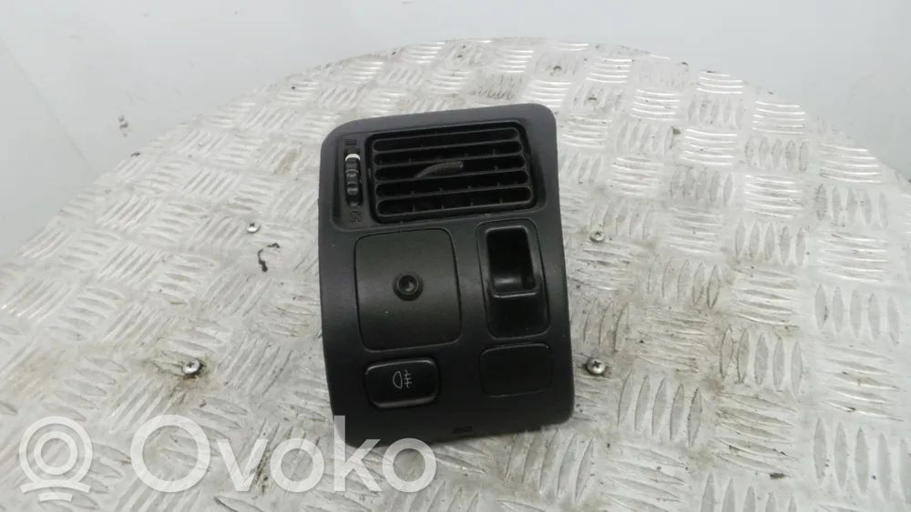 Toyota Corolla E10 Lüftungsgitter im Dach 