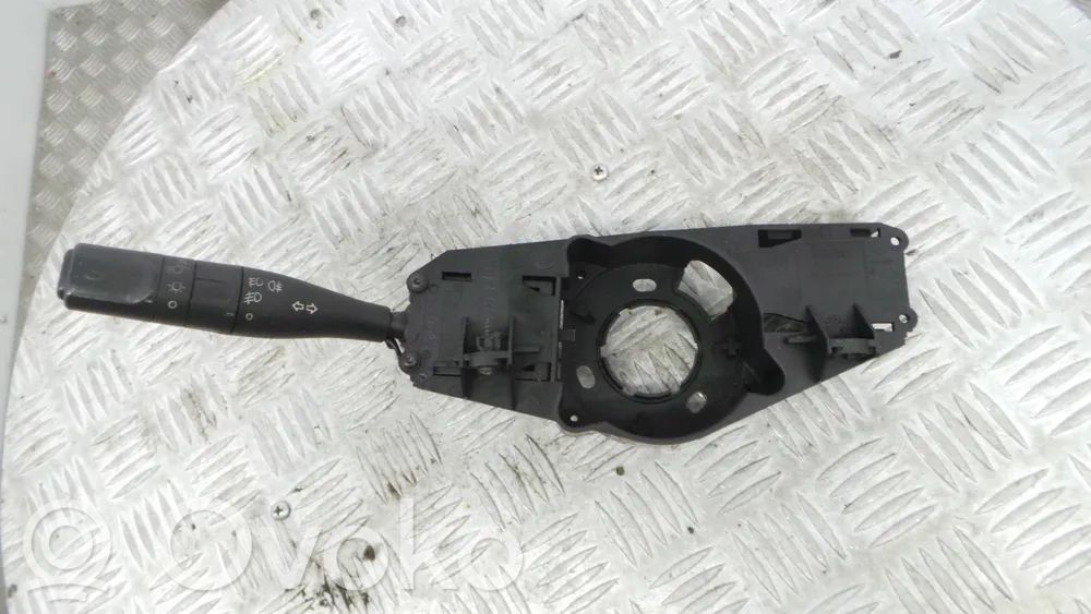 Peugeot 106 Palanca de intermitentes 