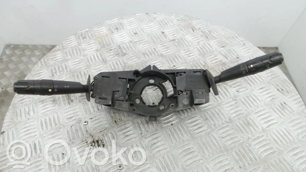 Nissan Primera Manetă semnalizator 