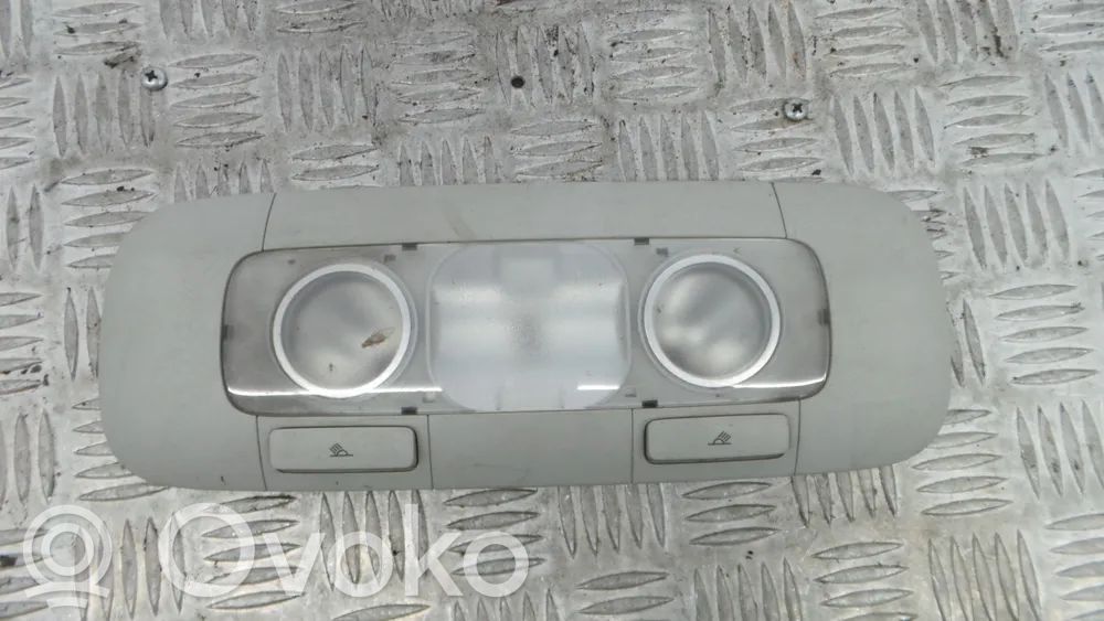Volkswagen Golf V Luz del asiento delantero 