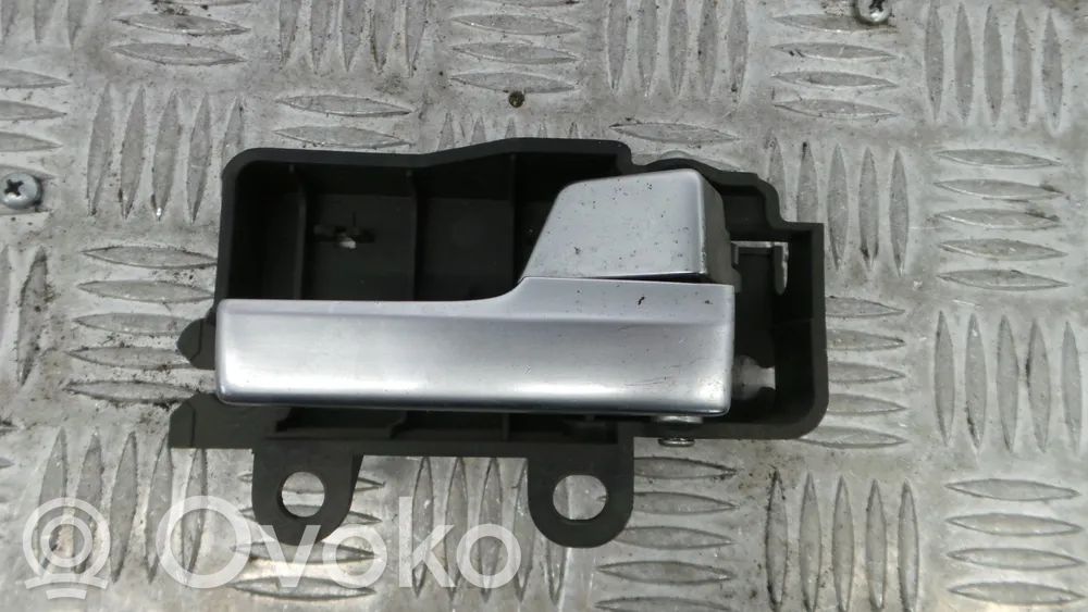 Manecilla interna de puerta de carga   3M51R22600BB