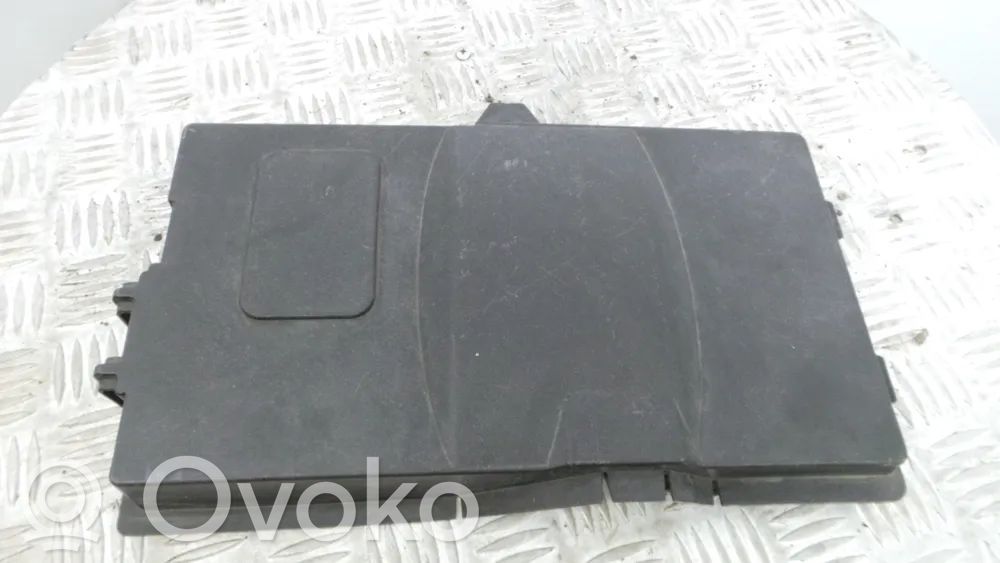 Ford Focus Capac cutie baterie 