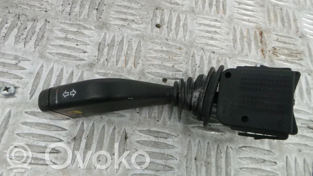 Opel Astra F Manetka / Przełącznik kierunkowskazów 