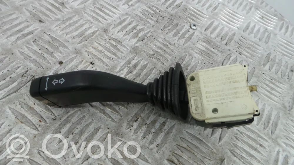 Opel Corsa B Manetka / Przełącznik kierunkowskazów 