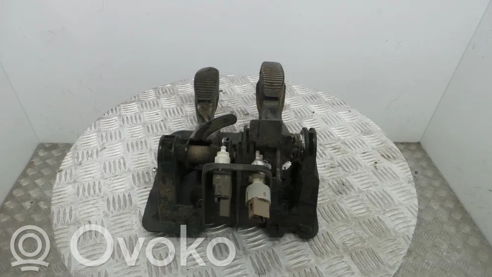 Fiat Panda II Jarrupolkimen anturin kytkin 
