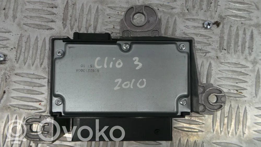 Renault Clio III Airbagsteuergerät 