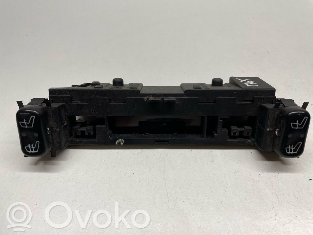 Mercedes-Benz E W210 Seat heating switch 
