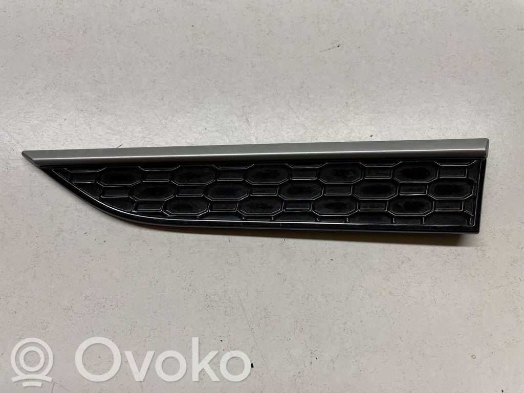 Apdaila sparno (moldingas)   8W6853603D