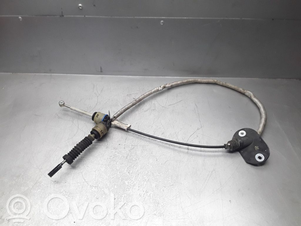 Volvo C70 Gear shift cable linkage 