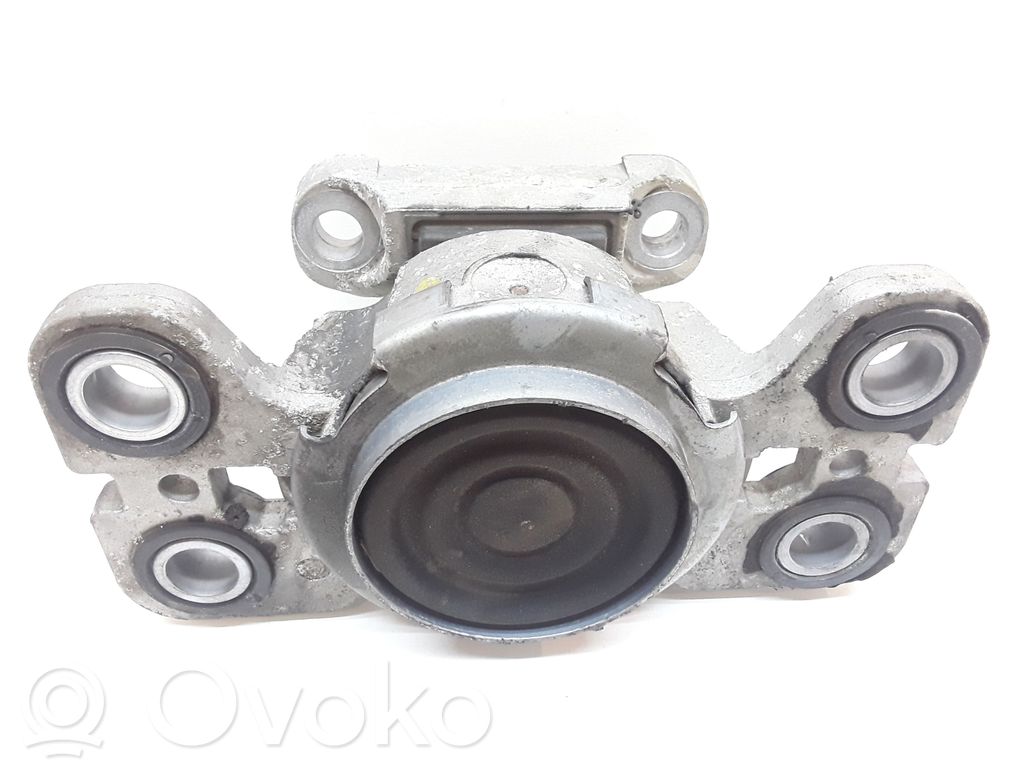 Volvo S80 Engine mount bracket 