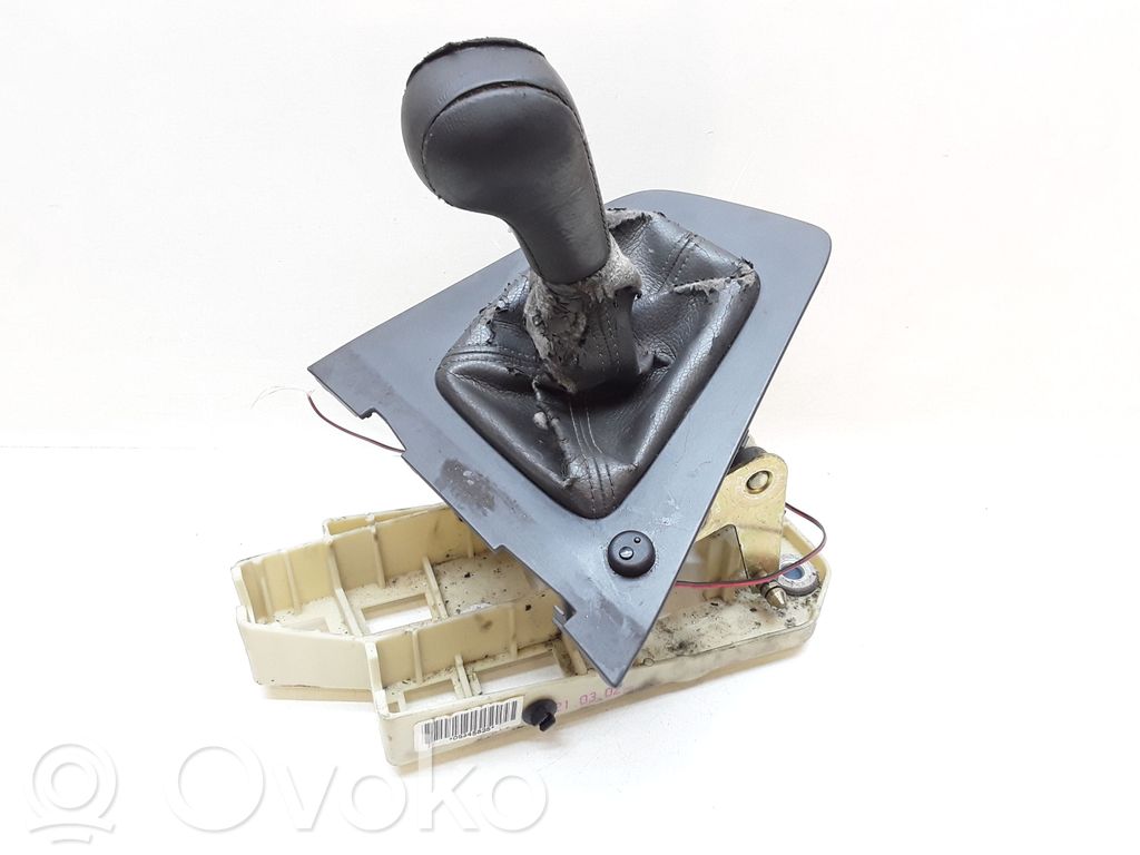 Volvo S60 Gear shifter/selector 