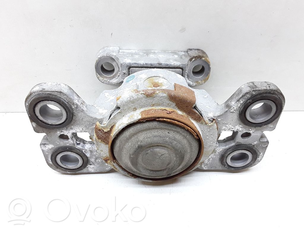Engine mount bracket   6G917M121