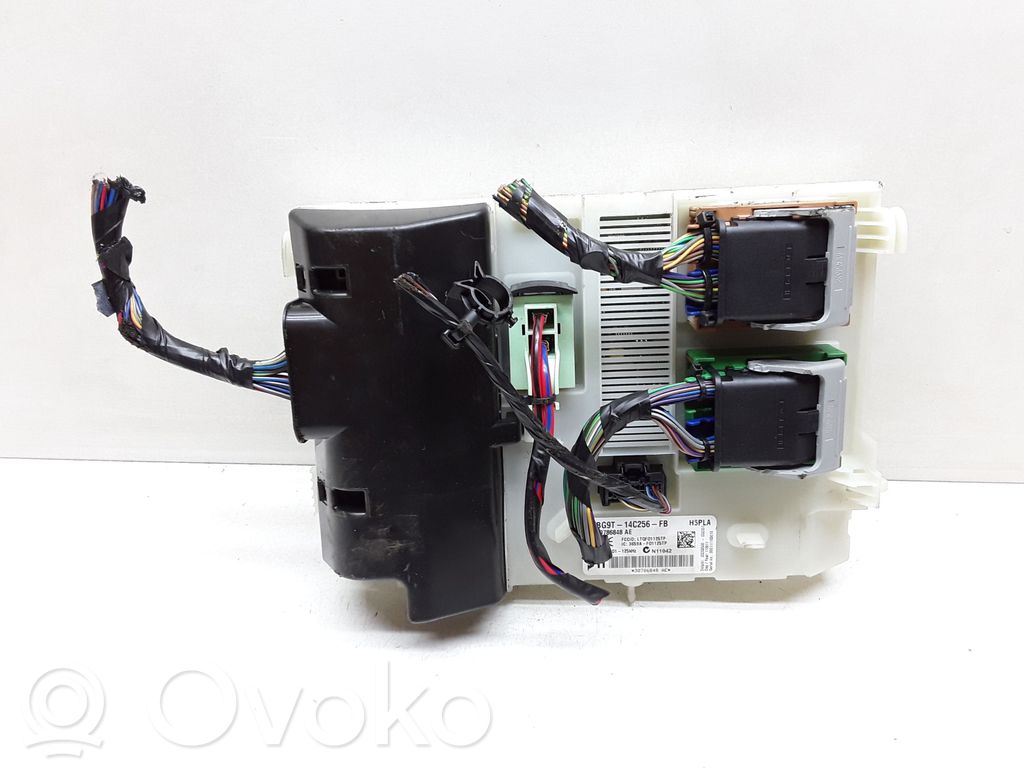 Volvo S60 Fuse module 