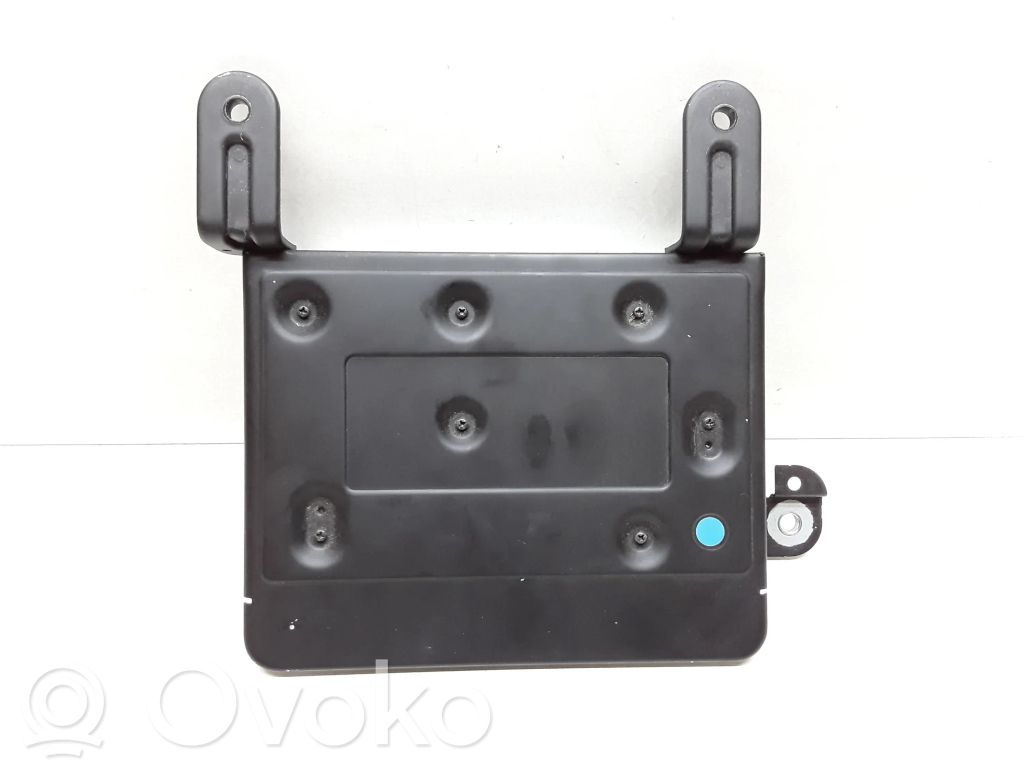 Volvo V40 Sound amplifier 