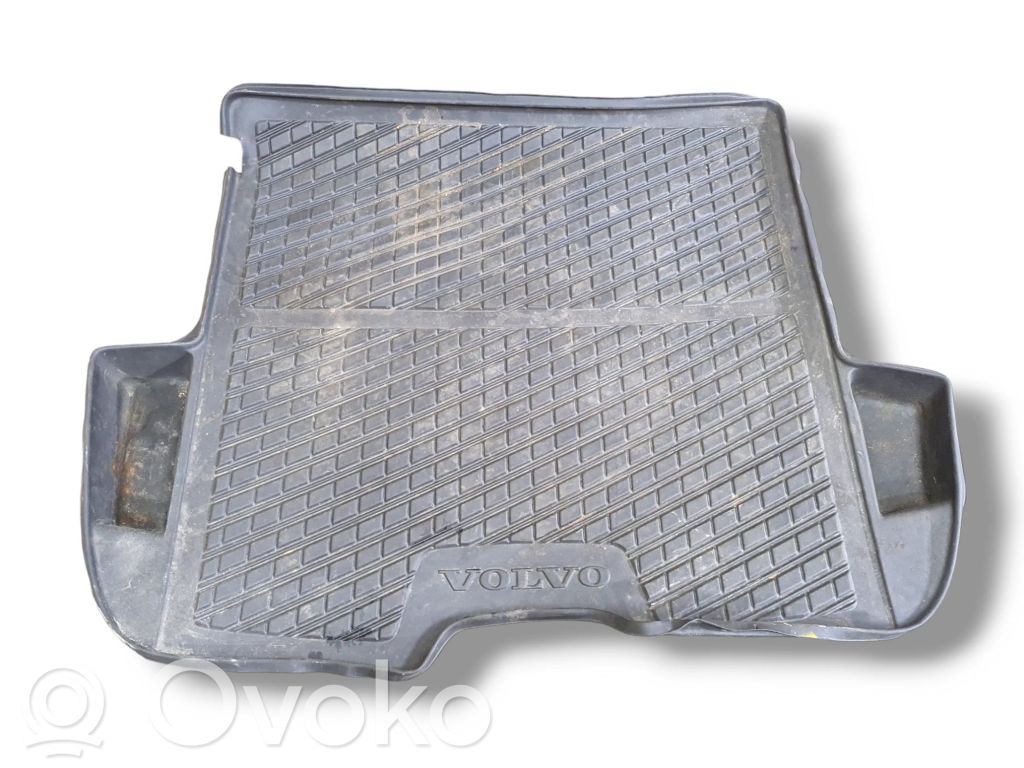 Rubber trunk/boot mat liner