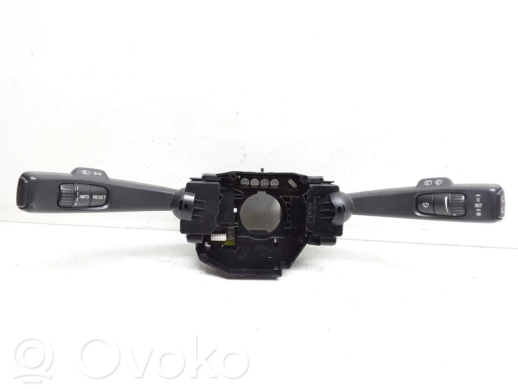Volvo V50 Wiper turn signal indicator stalk/switch 