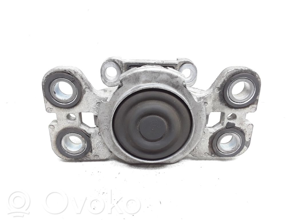Volvo S60 Engine mount bracket 