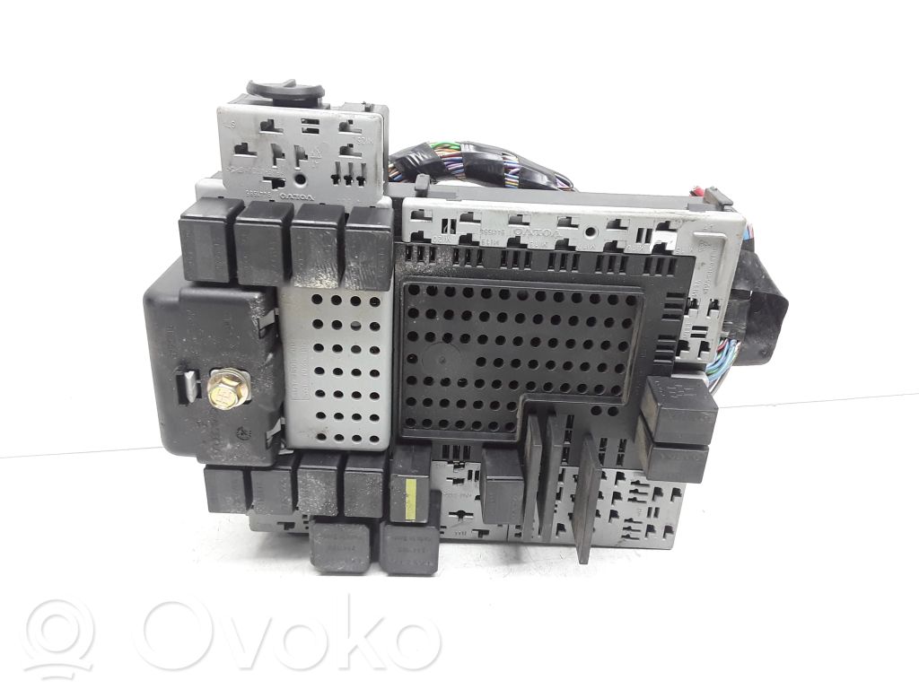 Volvo XC70 Drošinātāju bloks 