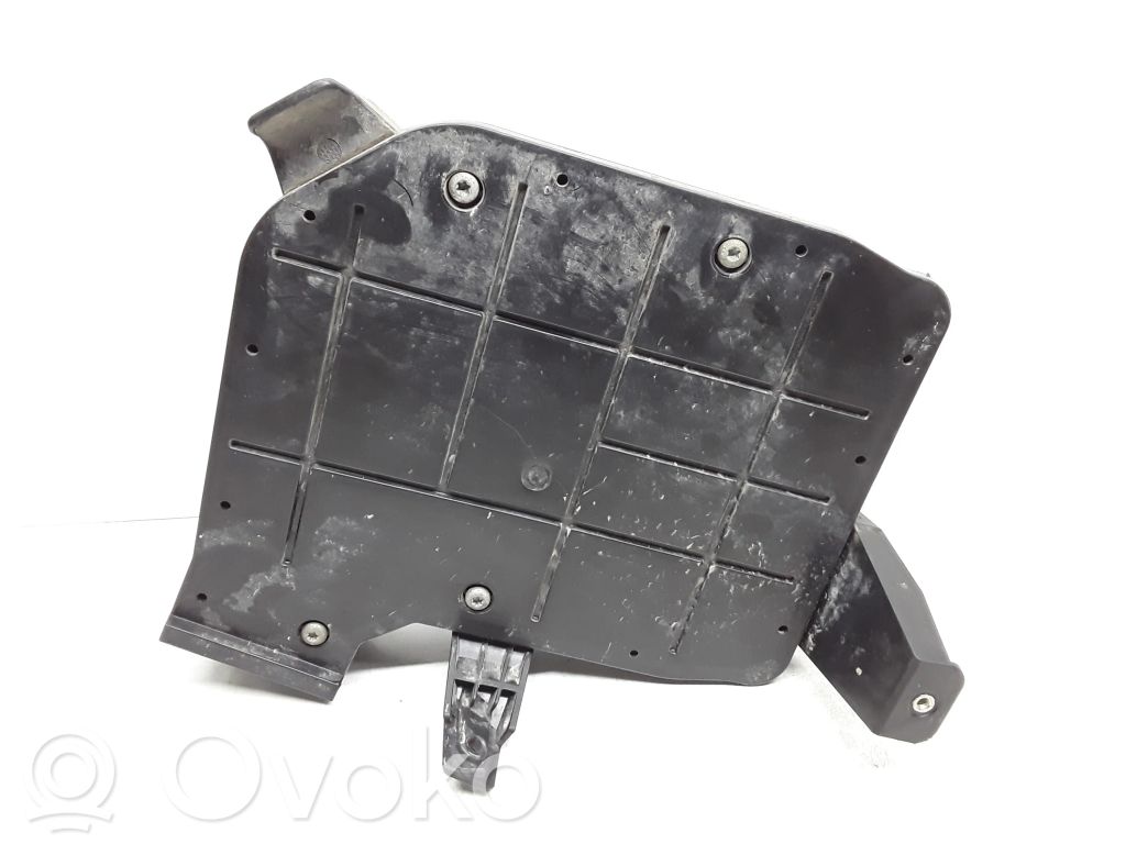Volvo V40 Cross country Engine control unit box 