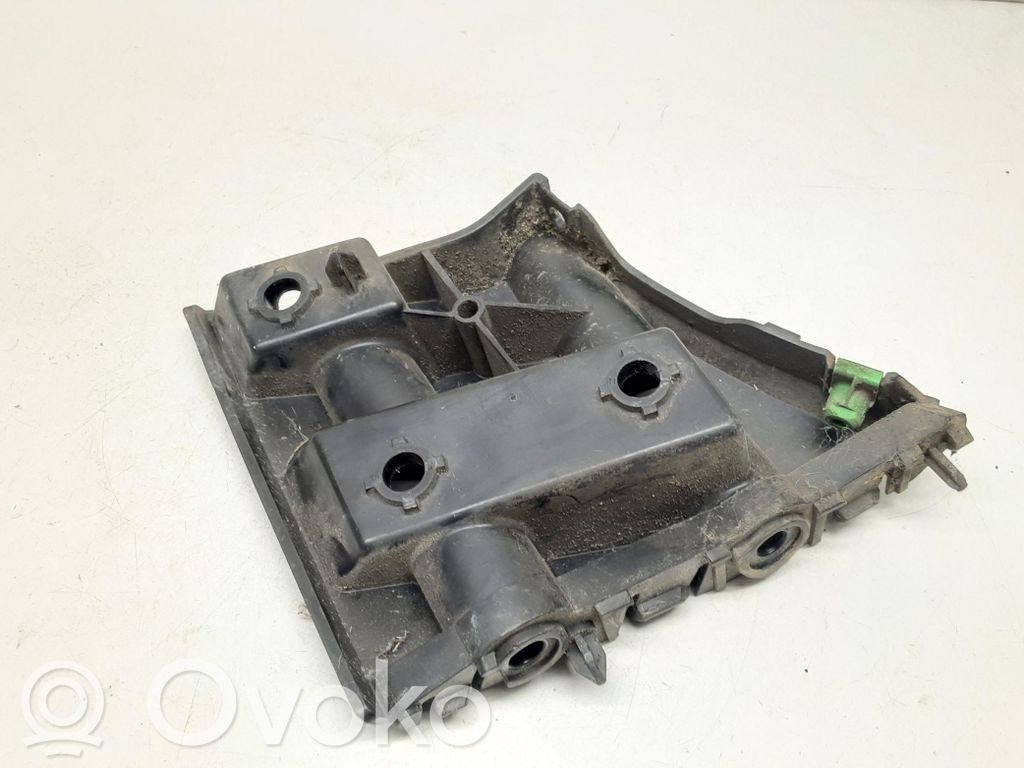 Volvo V40 Front bumper mounting bracket 
