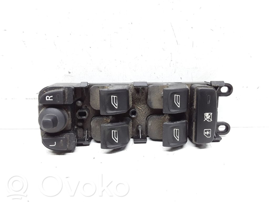 Volvo V70 Electric window control switch 