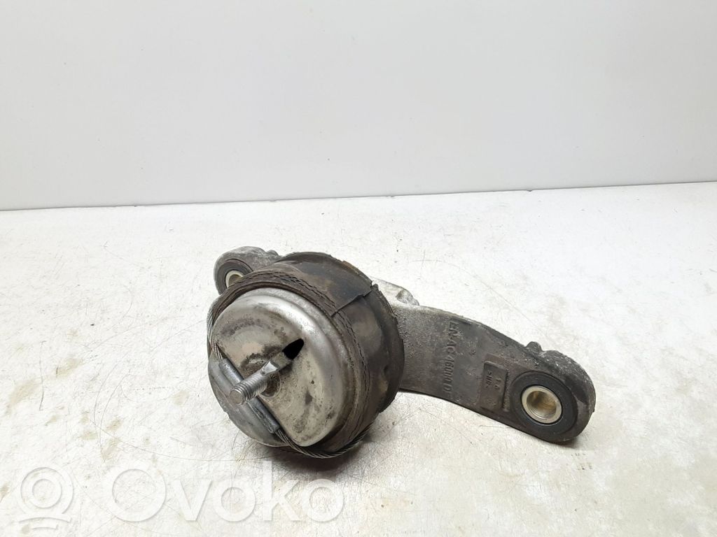 Volvo V40 Cross country Engine mount bracket 