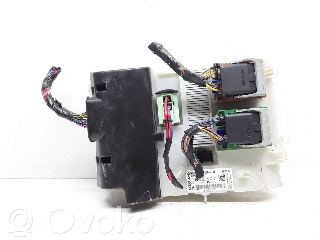 Volvo V60 Fuse module 